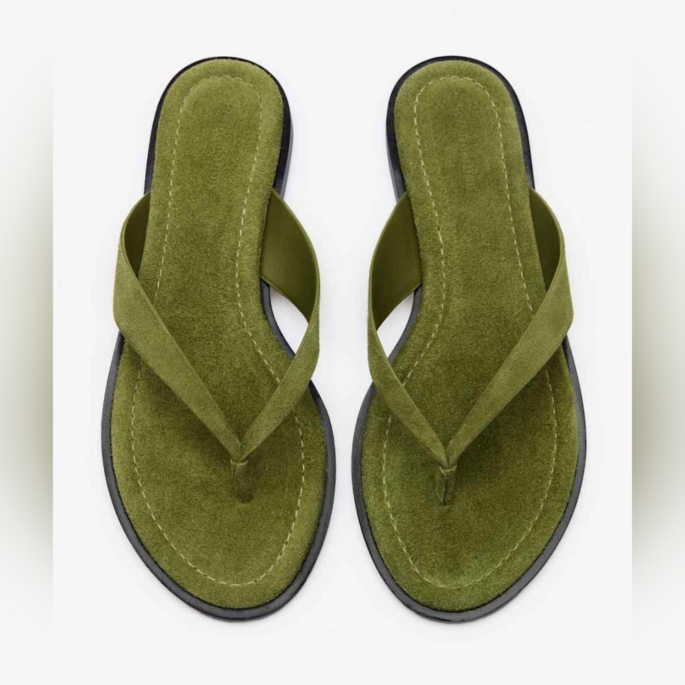 Jessie Thong Sandal in Seasonal – Suede Avocado Green Size 8